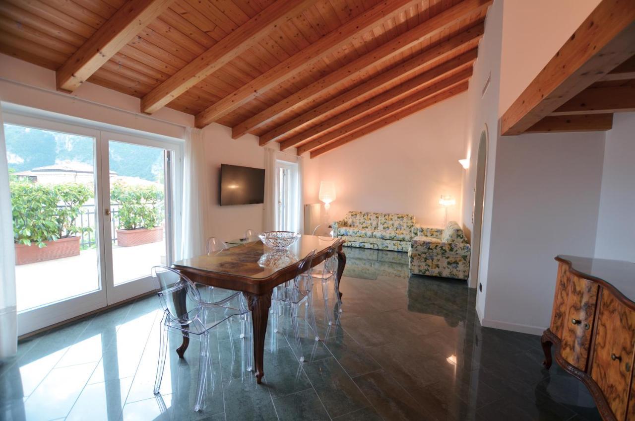 Attic Suite Palme Riva del Garda Exterior foto